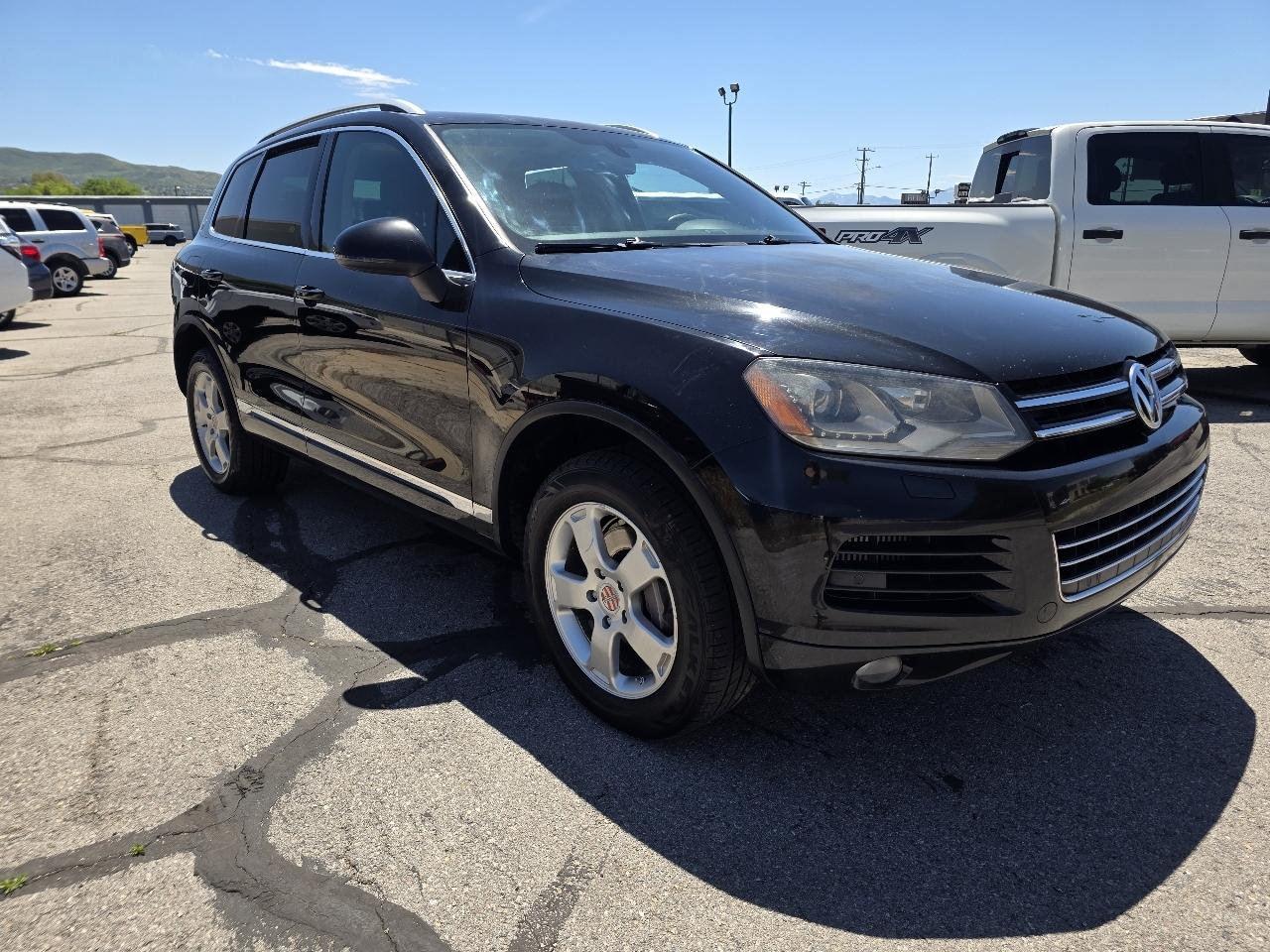 Volkswagen Touareg 4dr TDI Sport w/Nav 2012