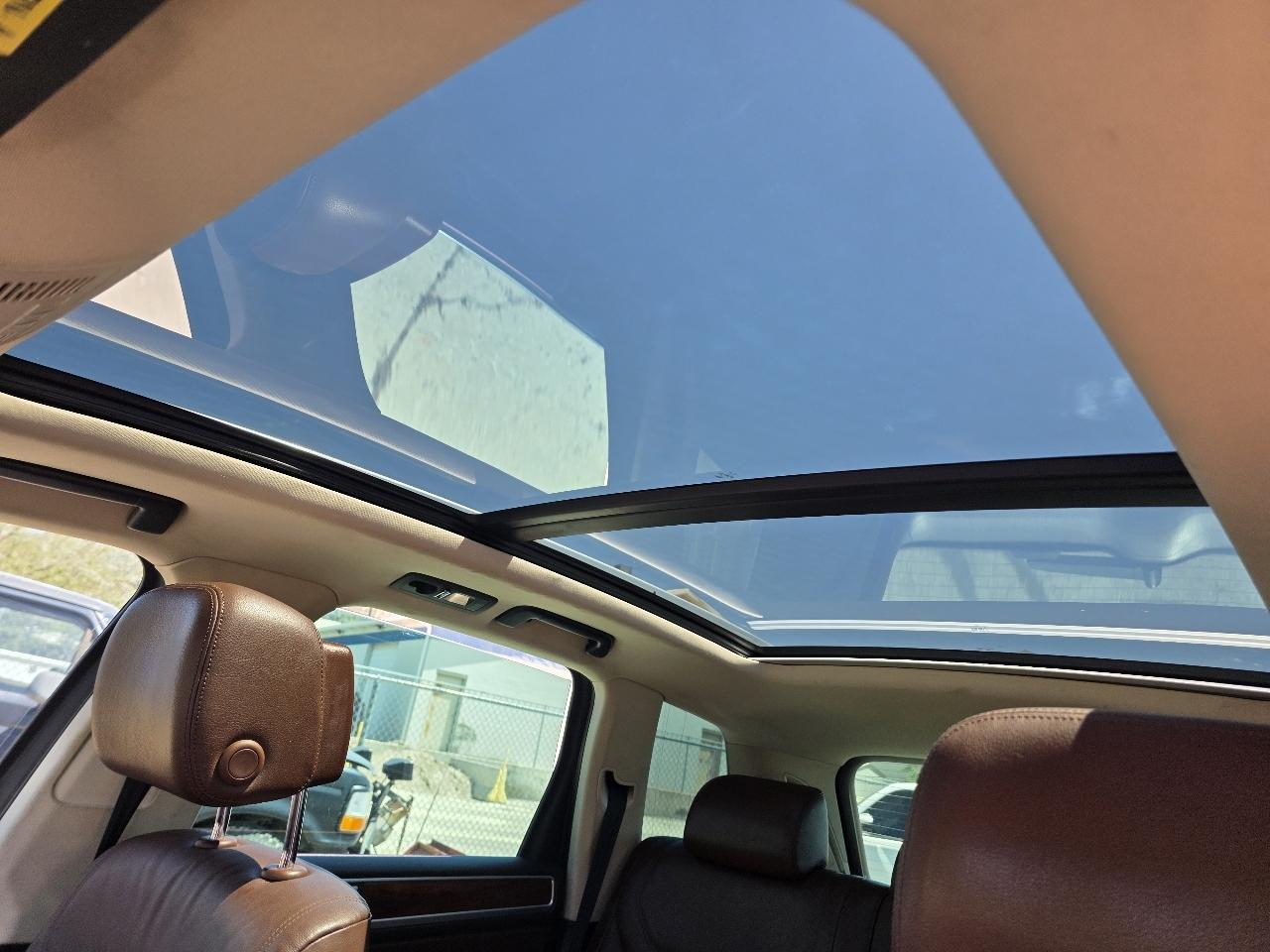 Volkswagen Touareg 4dr TDI Sport w/Nav 2012
