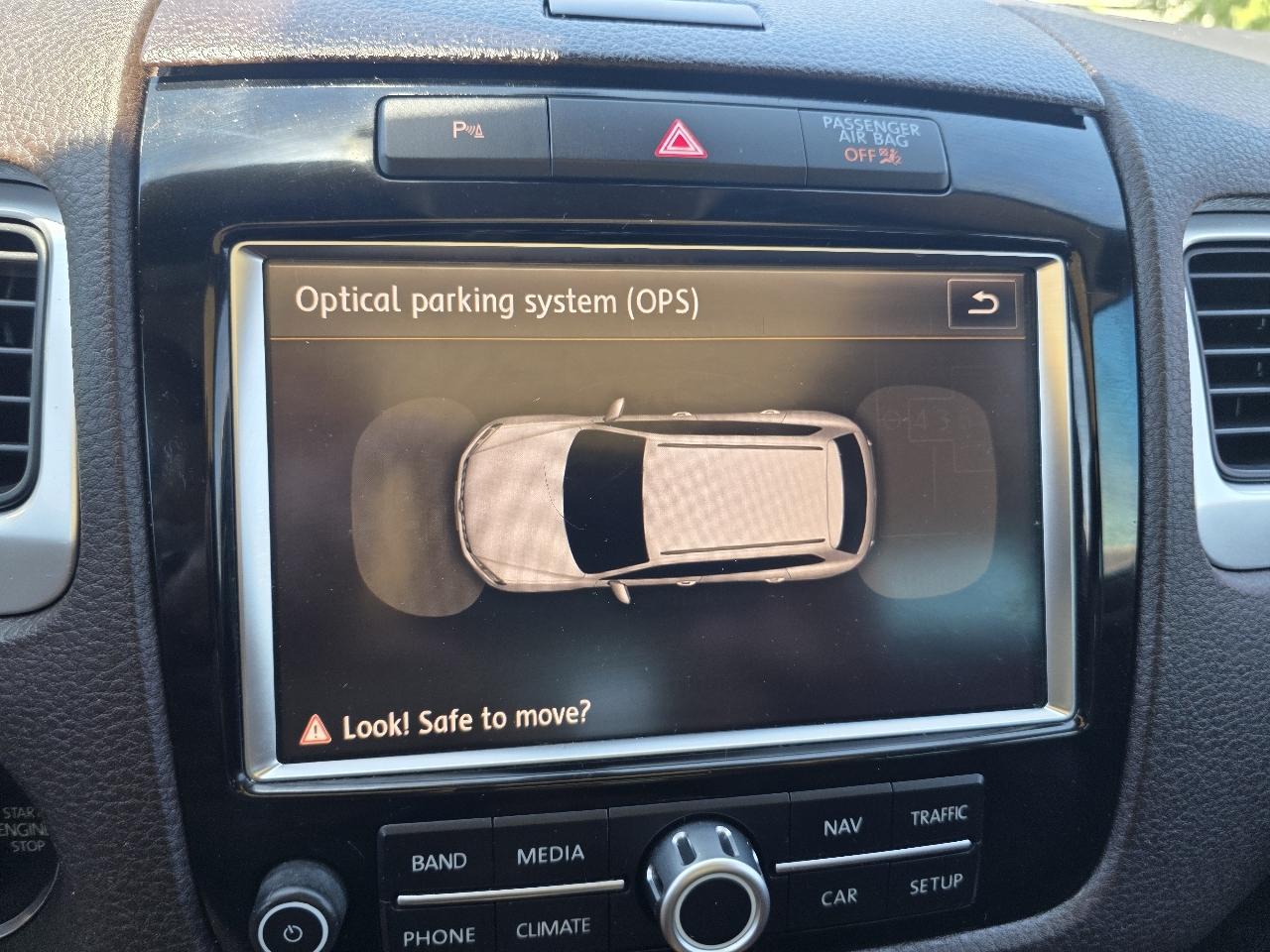 Volkswagen Touareg 4dr TDI Sport w/Nav 2012