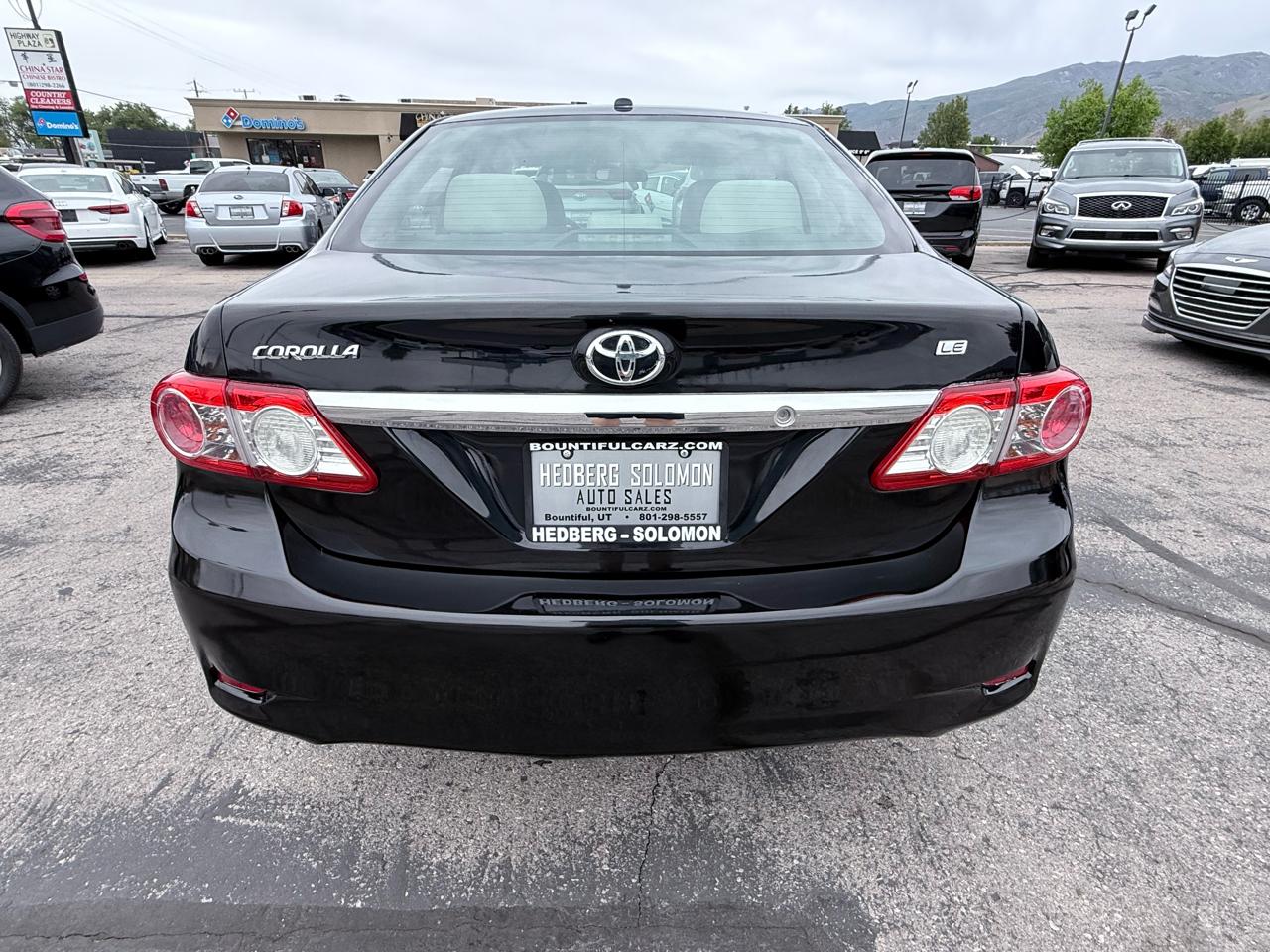 Toyota Corolla 4dr Sdn Auto LE (Natl) 2012
