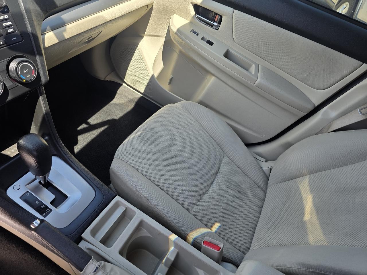 Subaru Impreza Wagon 5dr Auto 2.0i Premium 2012