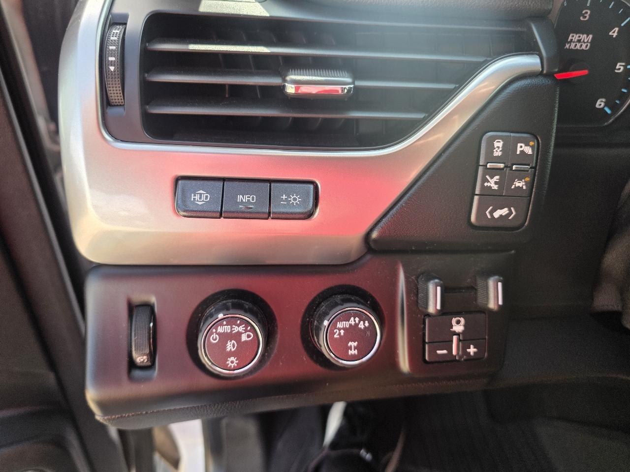 Chevrolet Tahoe 4WD 4dr Premier 2017