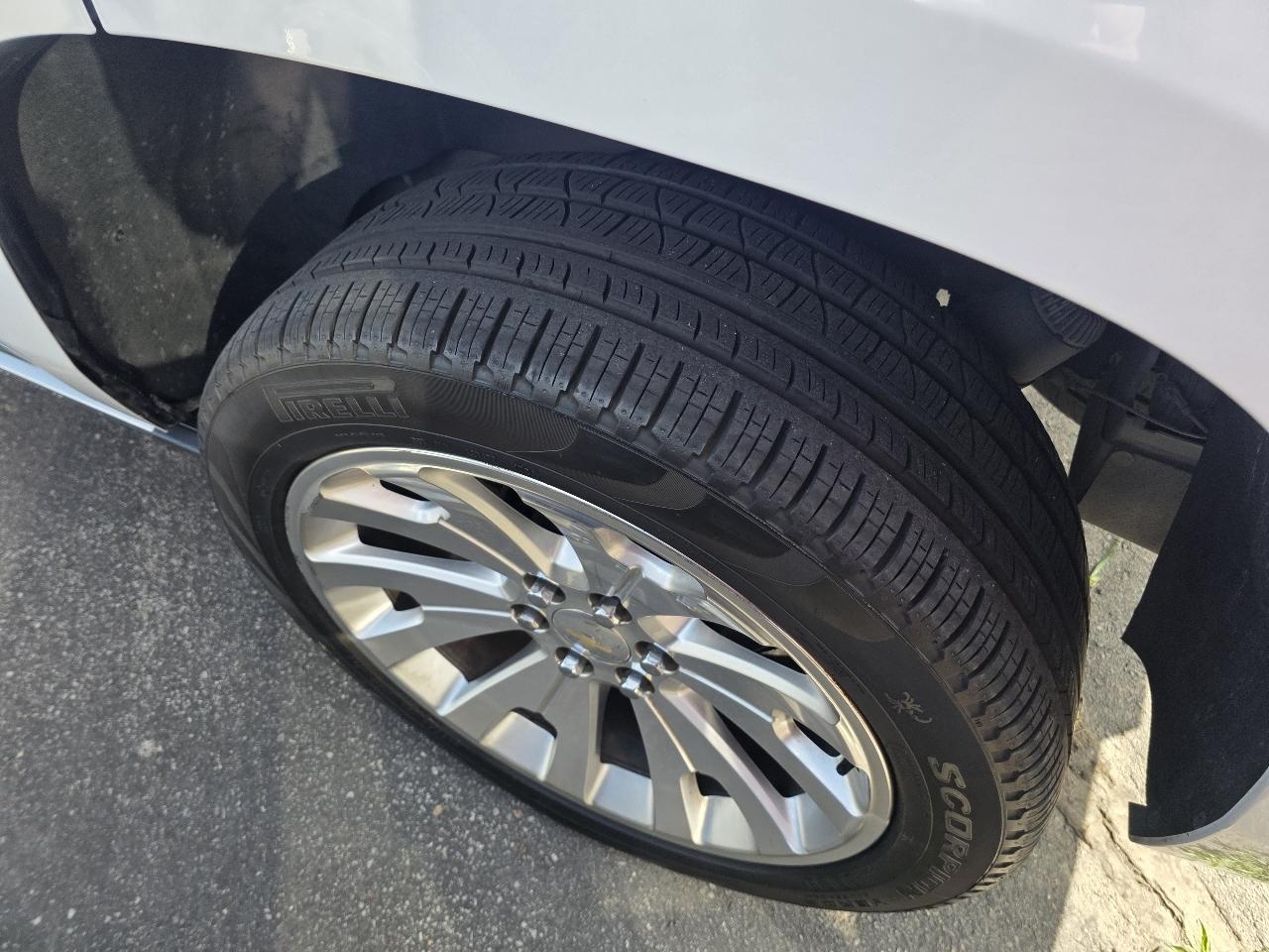 Chevrolet Tahoe 4WD 4dr Premier 2017