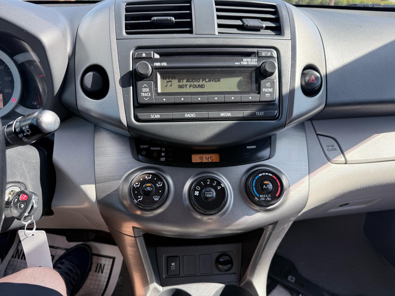 Toyota RAV4 4dr Auto 2012