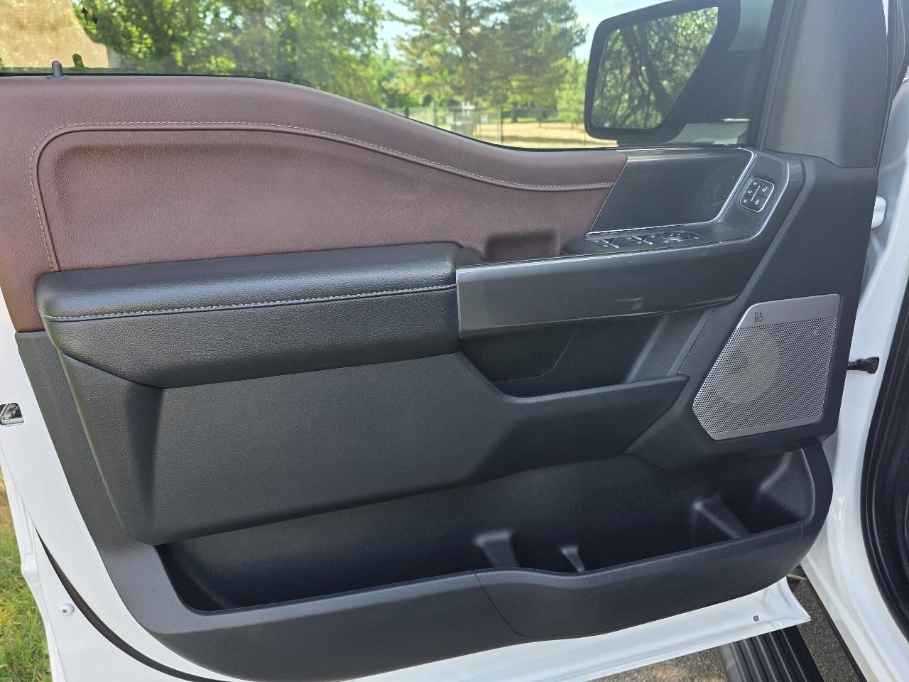 Ford F-150 4WD SuperCrew 145" Lariat 2023