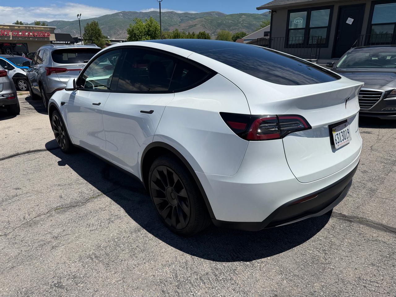 Tesla Model Y Long Range AWD 2023