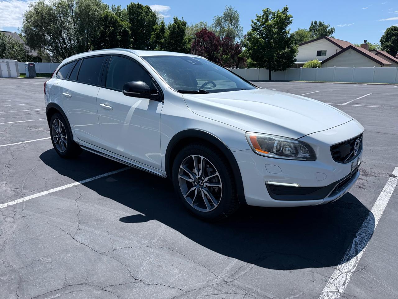Volvo V60 Cross Country 2015.5 4dr Wgn T5 Platinum AWD 2015