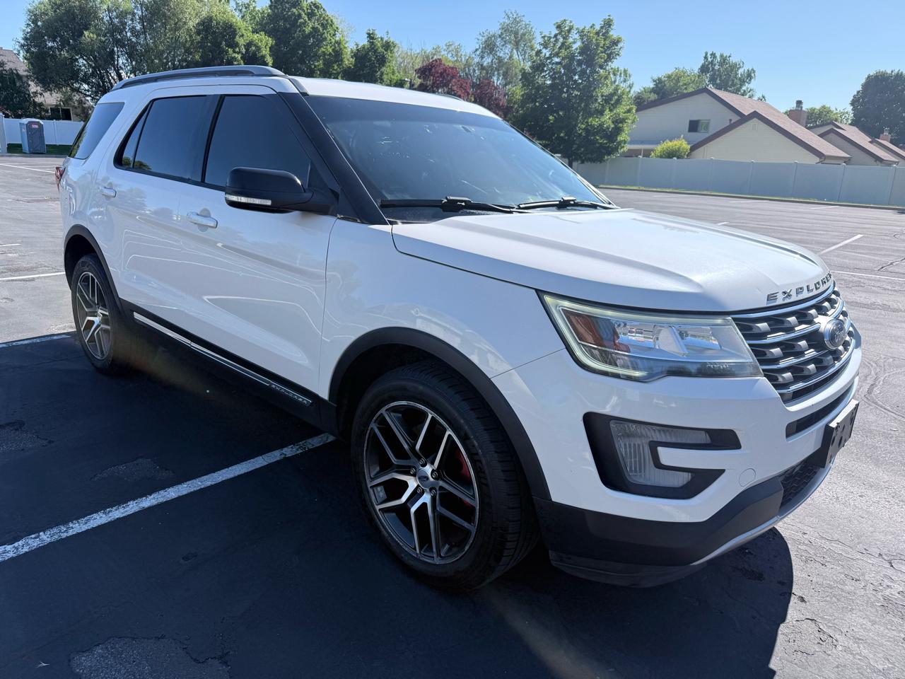 Ford Explorer 4WD 4dr V6 XLT 2017