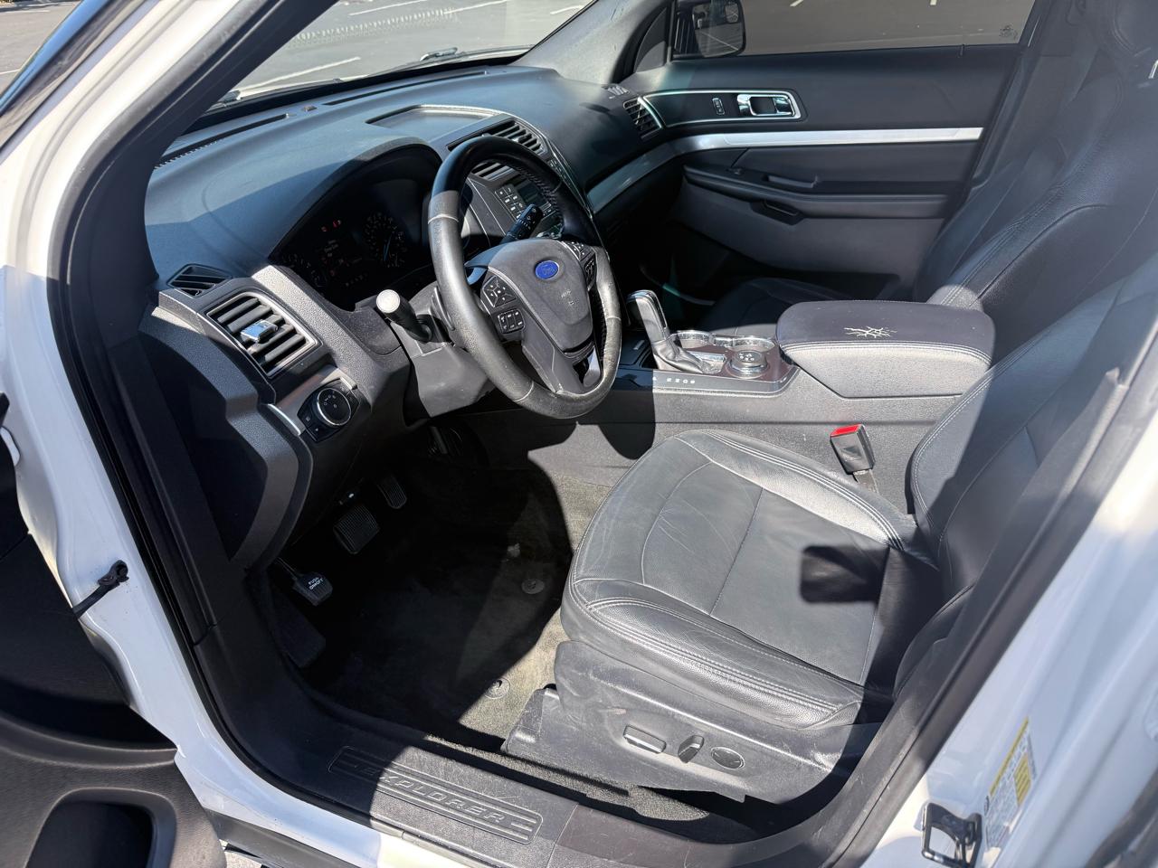 Ford Explorer 4WD 4dr V6 XLT 2017