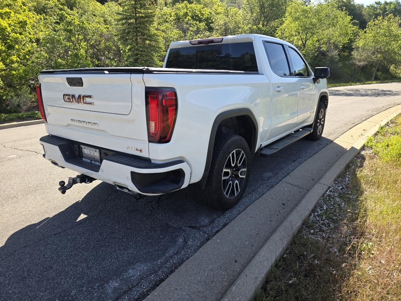 GMC Sierra 1500 4WD Crew Cab 147" AT4 2023