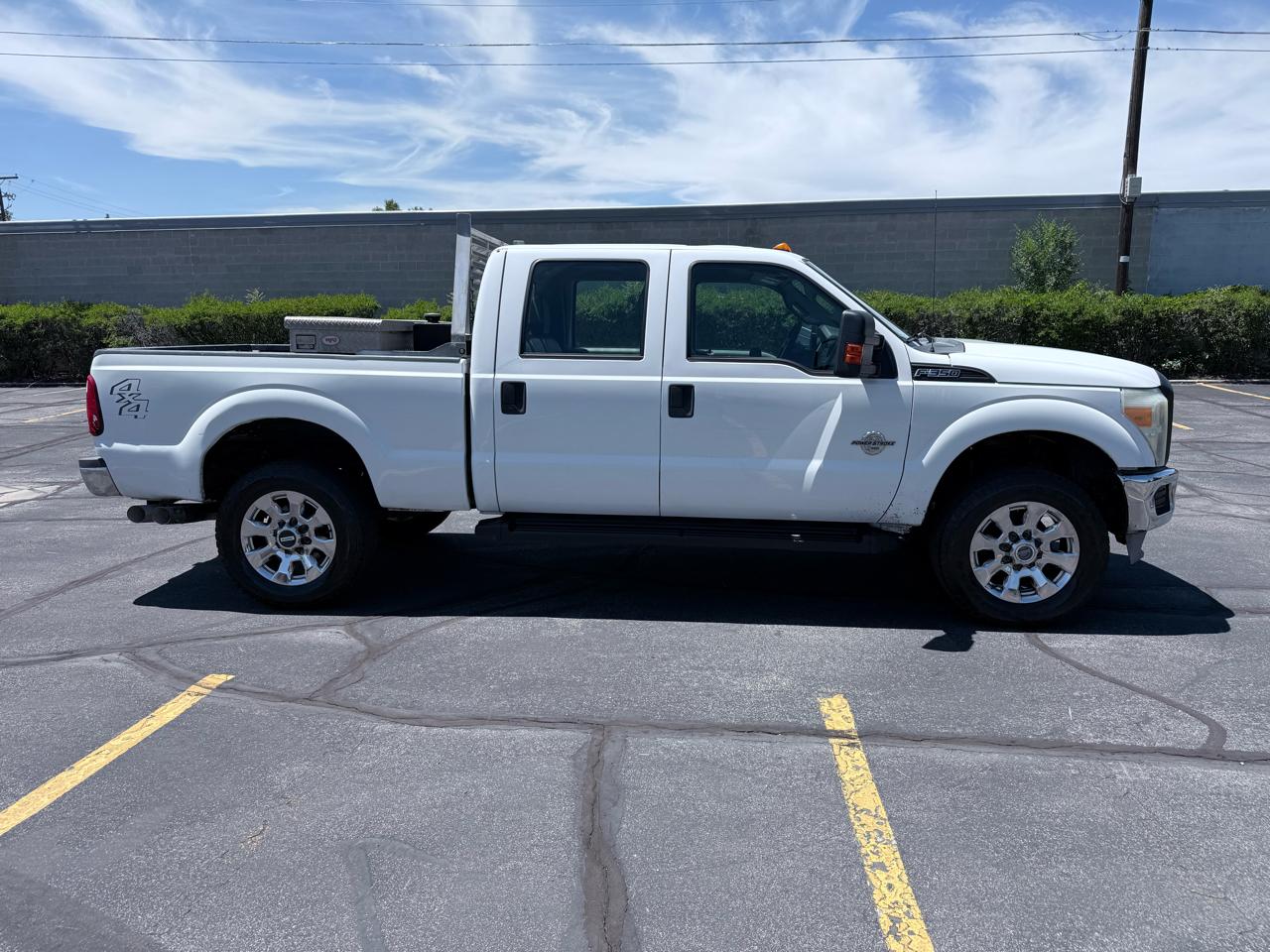 Ford Super Duty F-350 SRW 4WD Crew Cab 172" XLT 2013