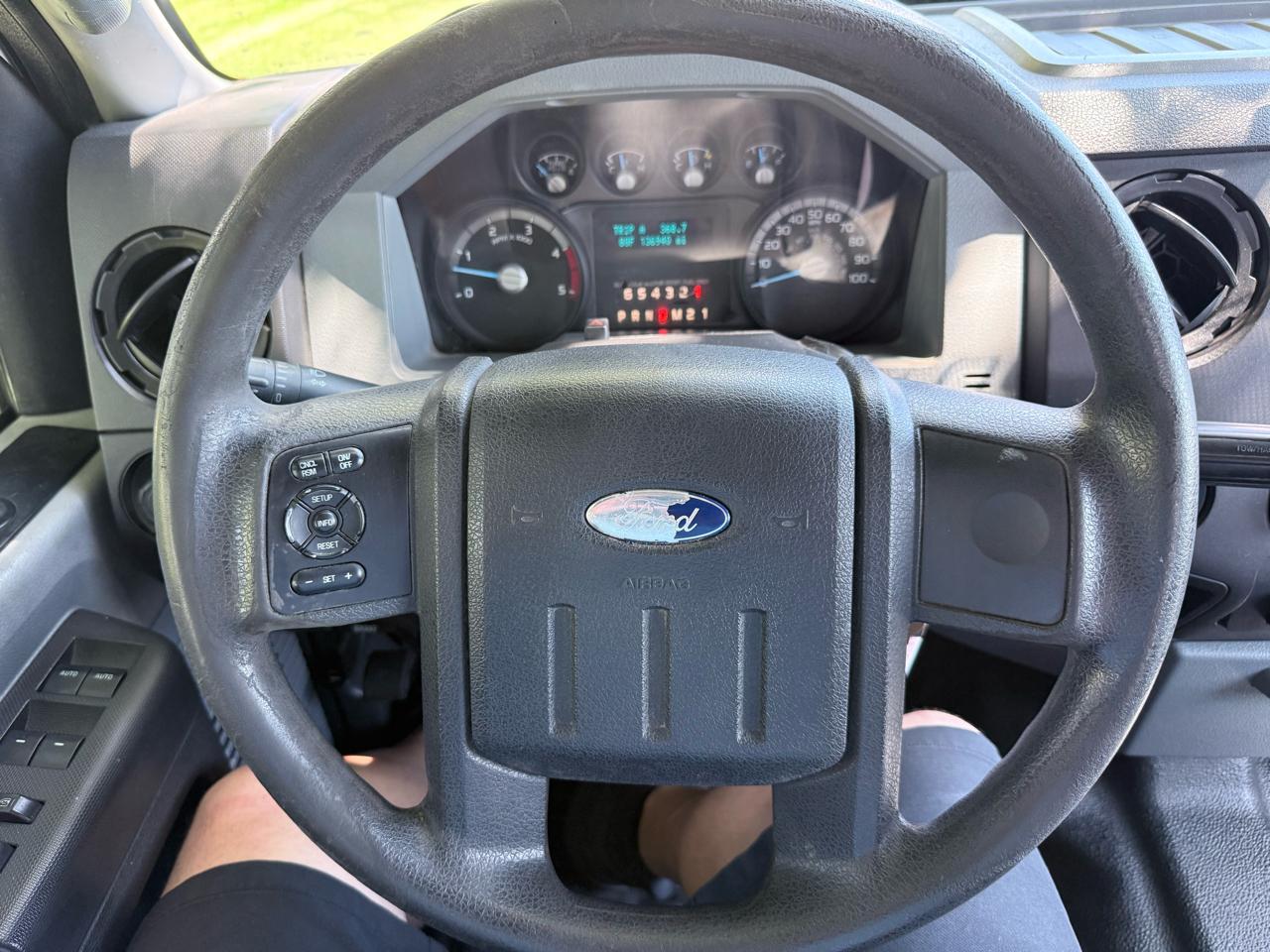 Ford Super Duty F-350 SRW 4WD Crew Cab 172" XLT 2013
