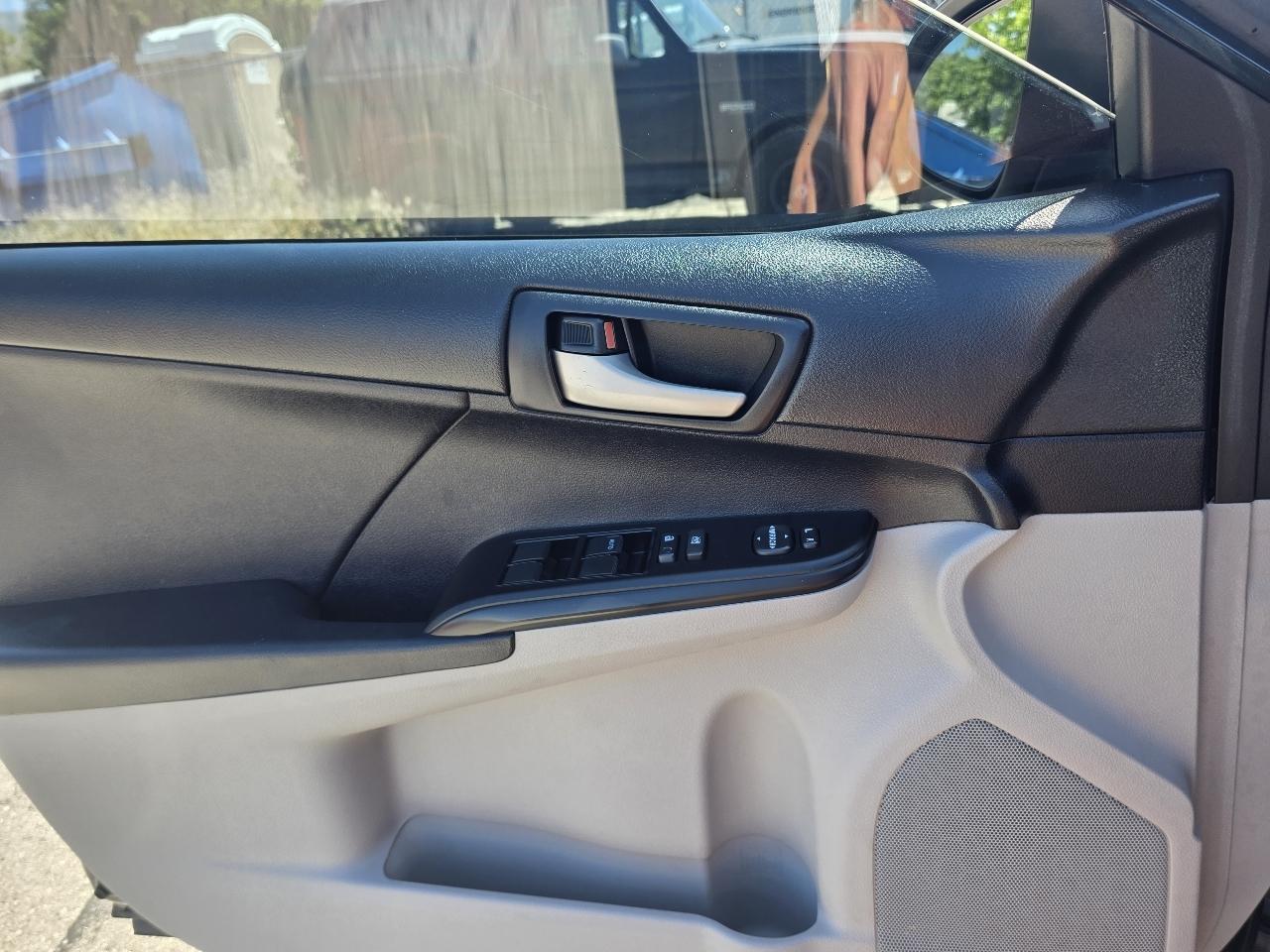 Toyota Camry 4dr Sdn I4 Auto SE Sport Limited Edition (Natl) 2012