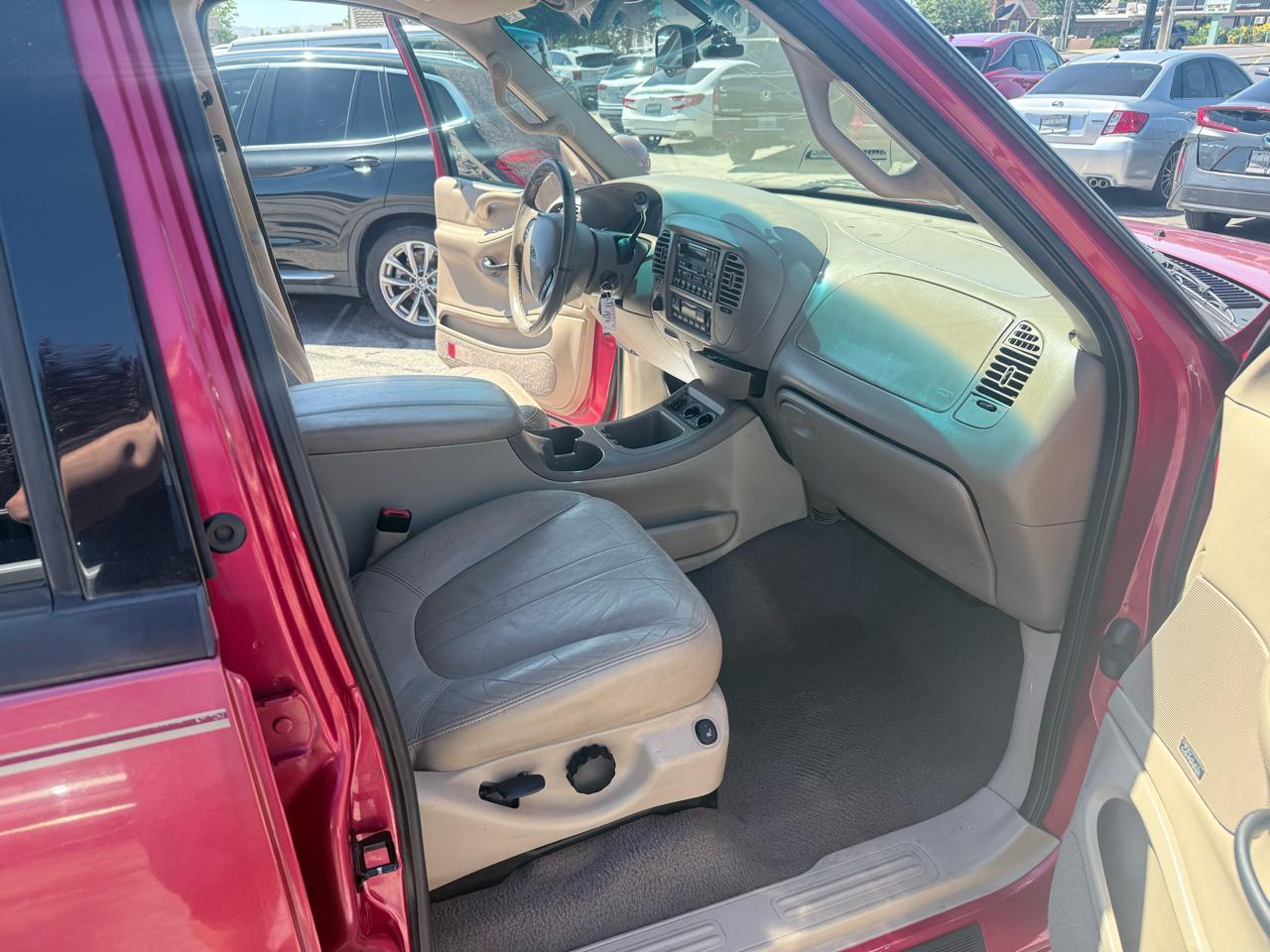 Ford Expedition 119" WB Eddie Bauer 4WD 2000