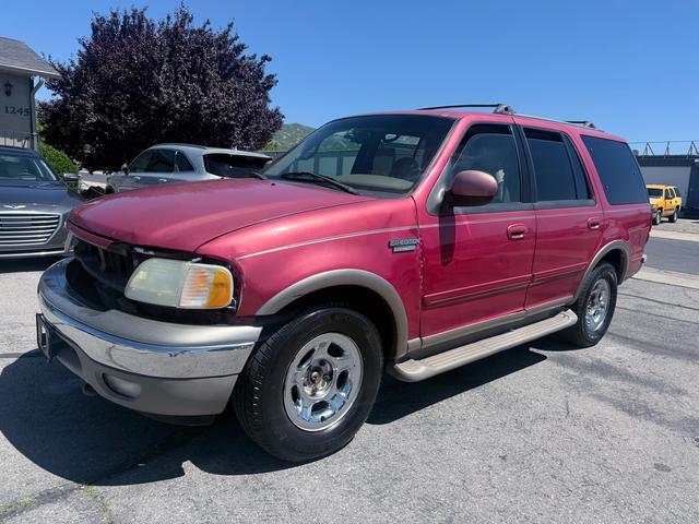 Red 2000 Ford Expedition SUV / Crossover Four-Wheel Drive Automatic