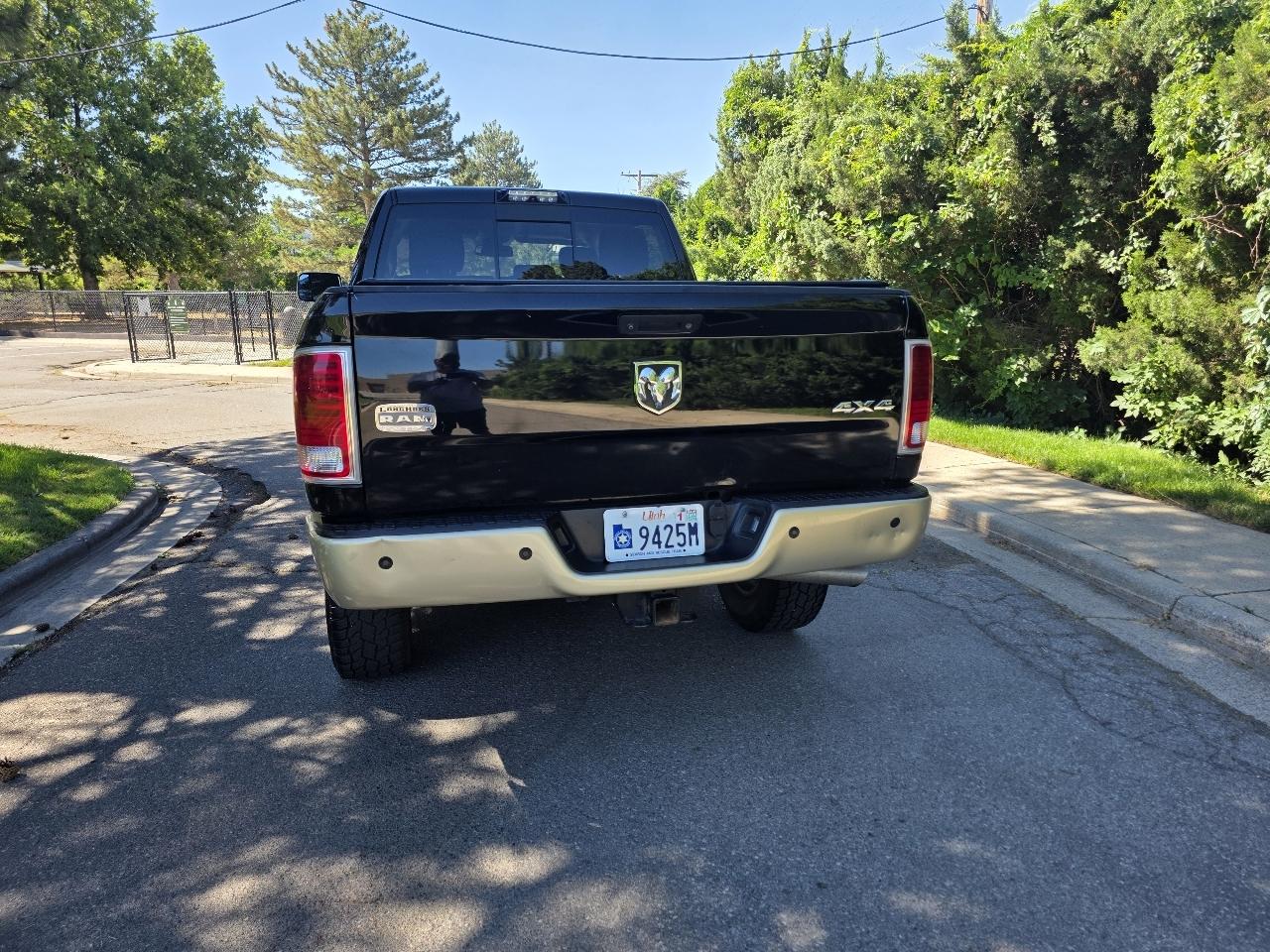 RAM 2500 4WD Crew Cab 149" Longhorn 2015