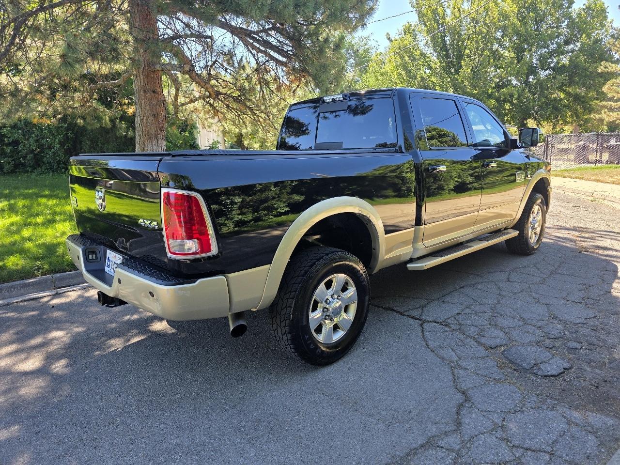 RAM 2500 4WD Crew Cab 149" Longhorn 2015