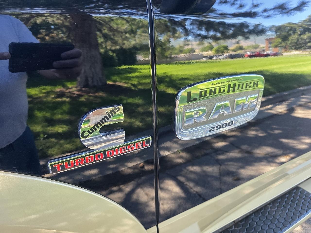 RAM 2500 4WD Crew Cab 149" Longhorn 2015