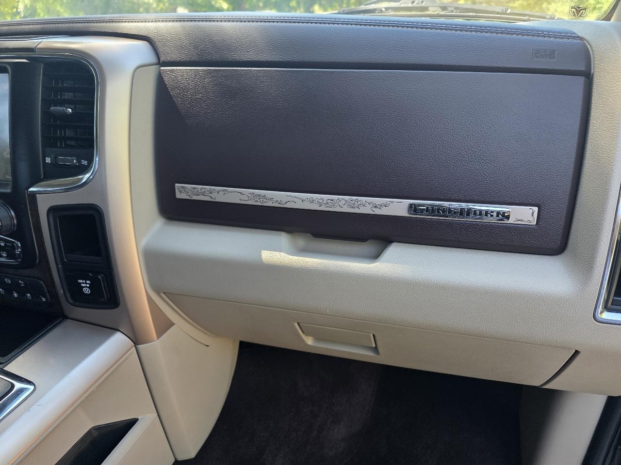 RAM 2500 4WD Crew Cab 149" Longhorn 2015