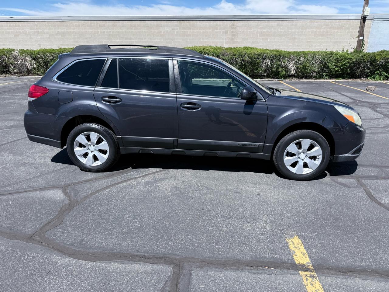 Subaru Outback 4dr Wgn H4 Auto 2.5i Limited Pwr Moon 2011