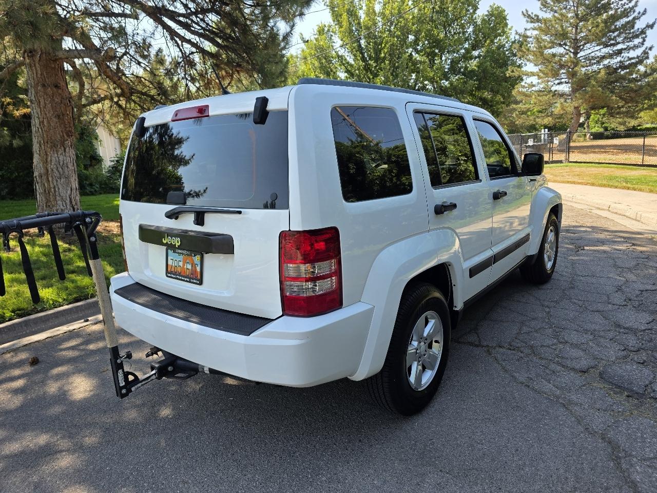 Jeep Liberty RWD 4dr Sport 2012