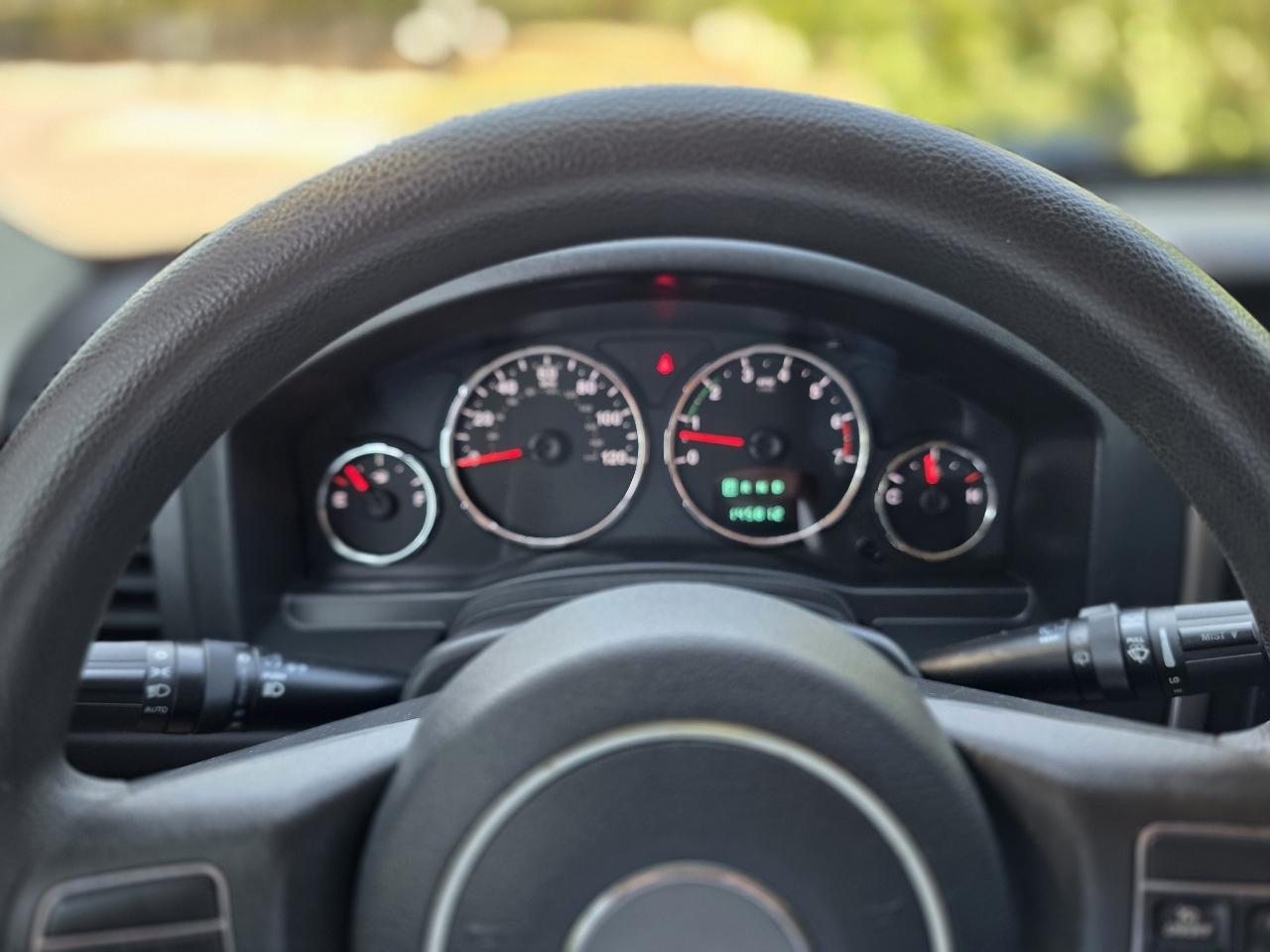 Jeep Liberty RWD 4dr Sport 2012