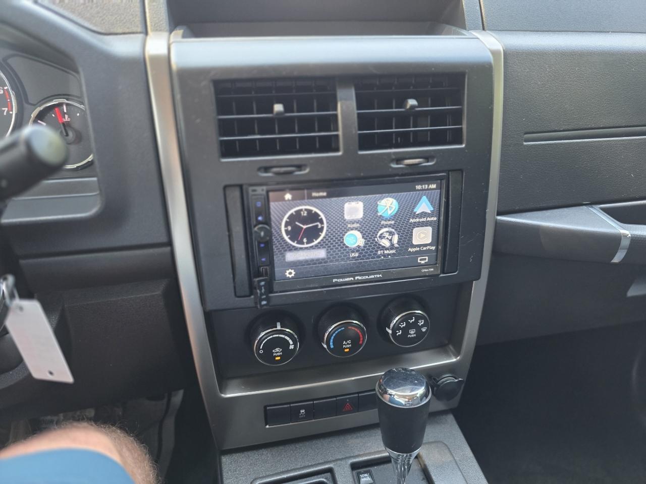 Jeep Liberty RWD 4dr Sport 2012