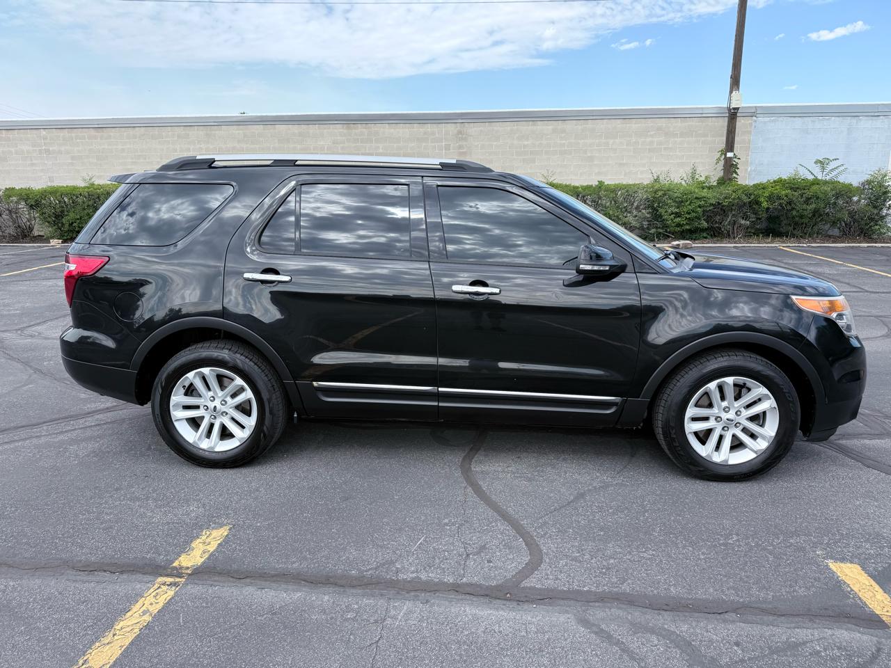 Ford Explorer 4dr XLT 2014
