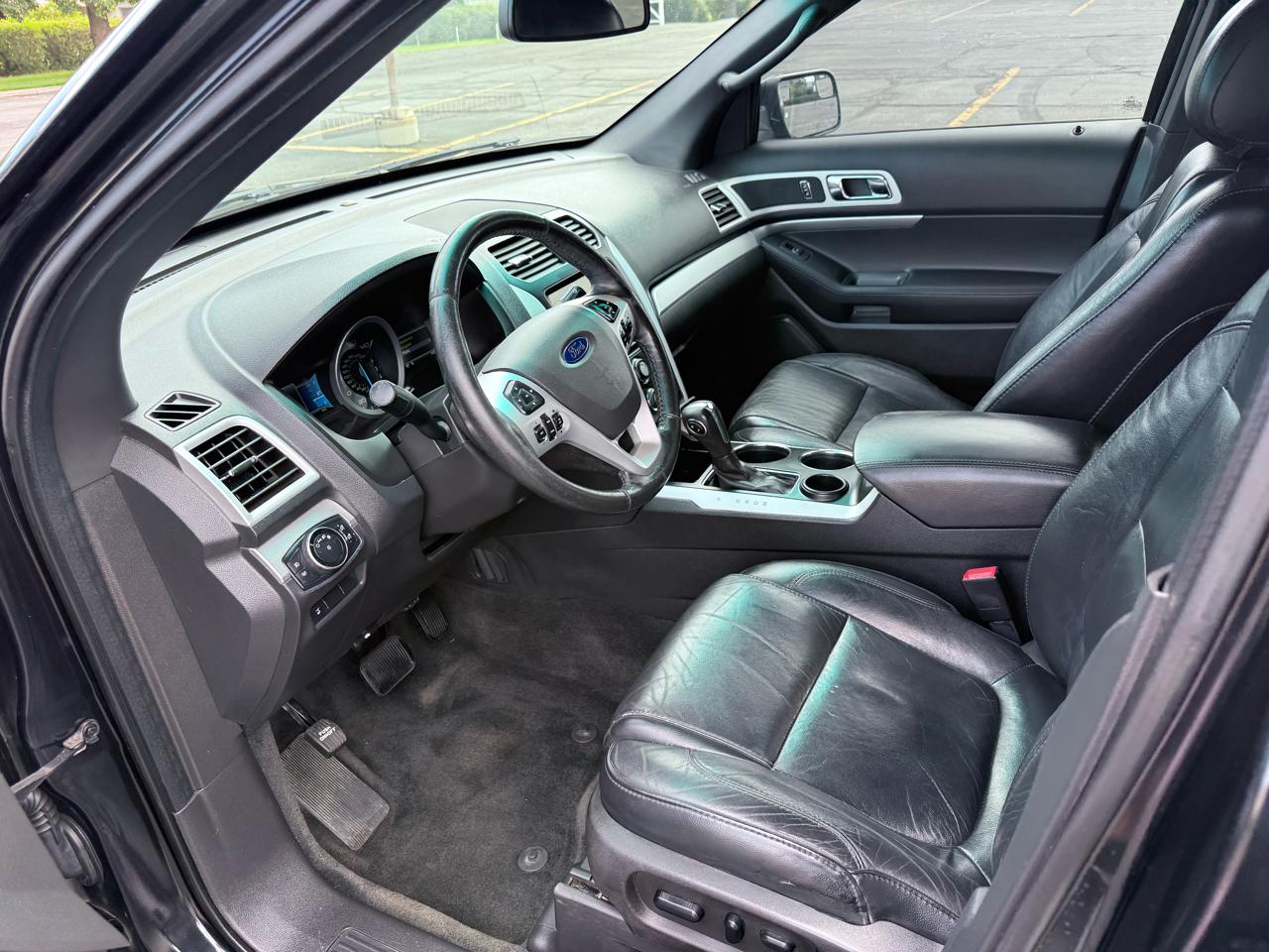 Ford Explorer 4dr XLT 2014