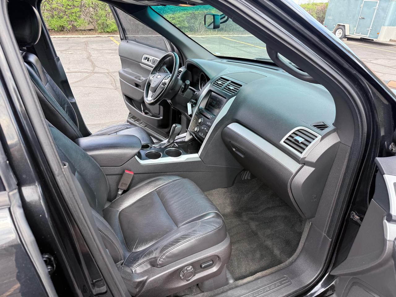 Ford Explorer 4dr XLT 2014