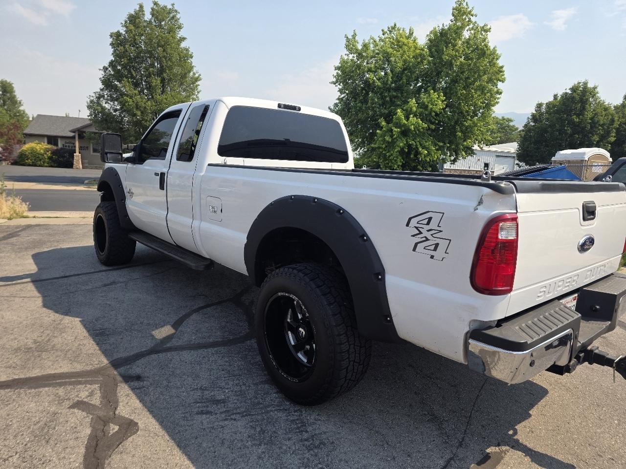 Ford Super Duty F-250 SRW 4WD SuperCab 142" Lariat 2015