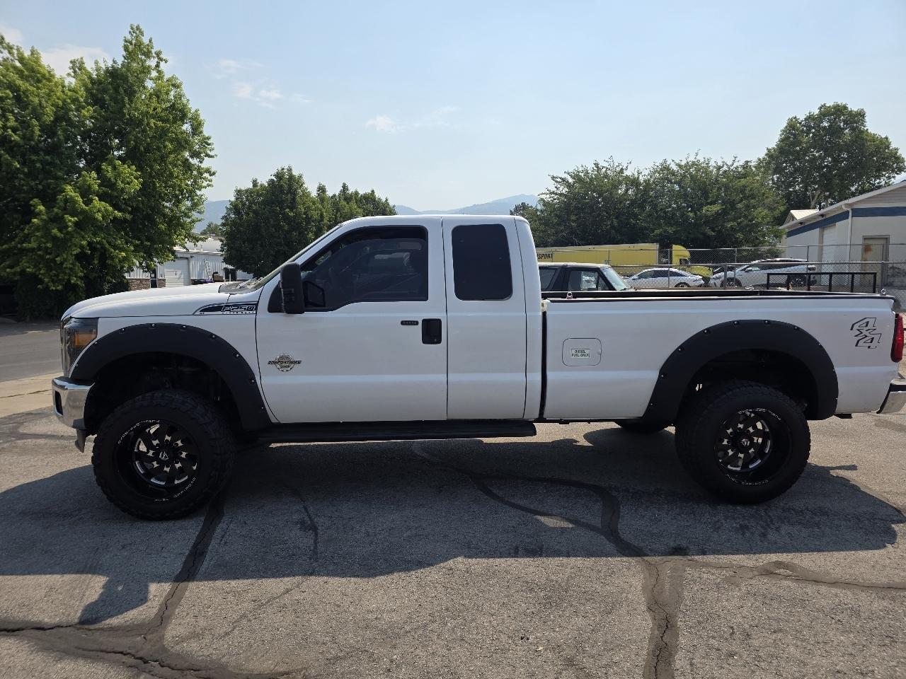 Ford Super Duty F-250 SRW 4WD SuperCab 142" Lariat 2015
