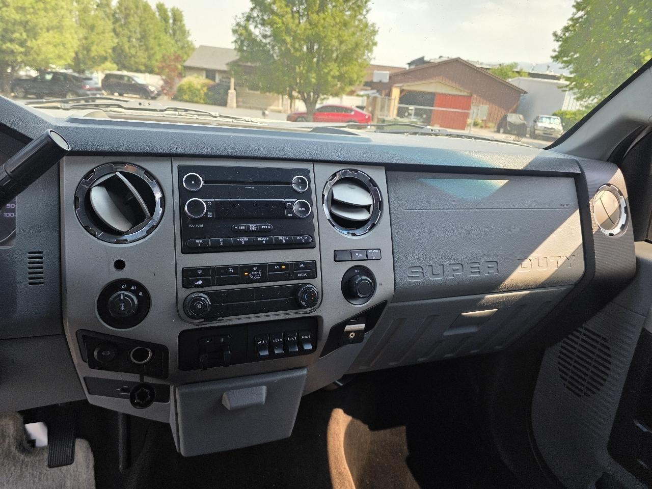 Ford Super Duty F-250 SRW 4WD SuperCab 142" Lariat 2015