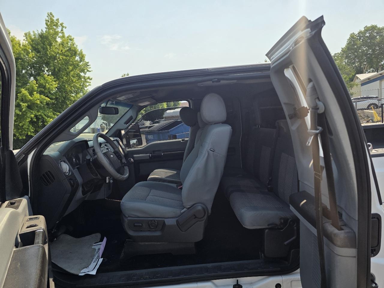 Ford Super Duty F-250 SRW 4WD SuperCab 142" Lariat 2015