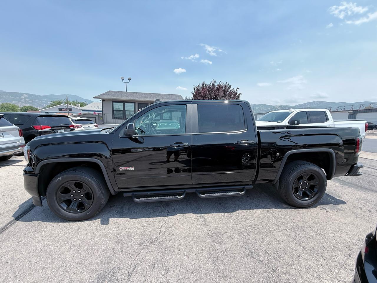 GMC Sierra 1500 4WD Crew Cab 143.5" SLT 2016