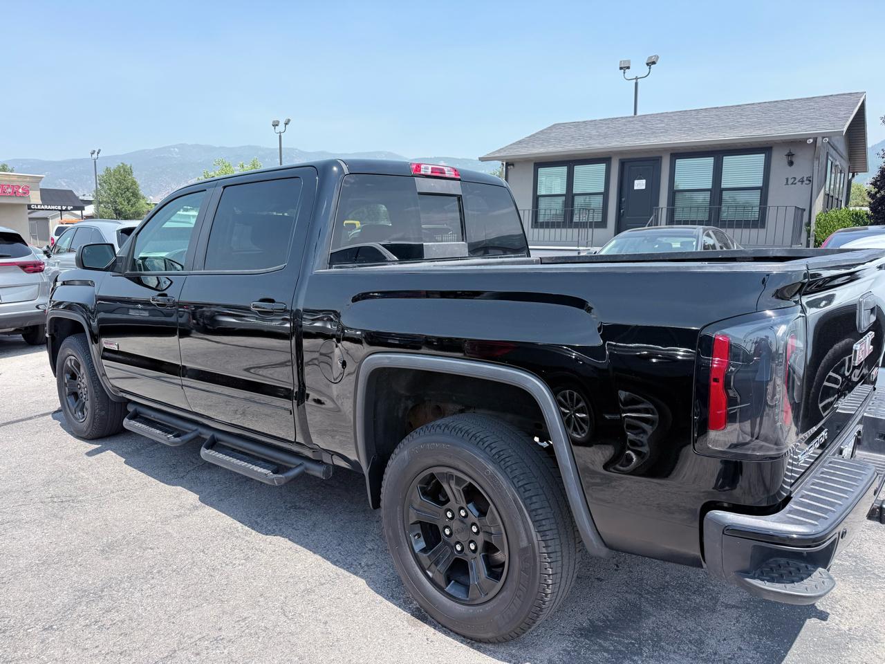 GMC Sierra 1500 4WD Crew Cab 143.5" SLT 2016