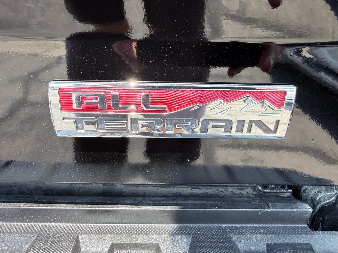 GMC Sierra 1500 4WD Crew Cab 143.5" SLT 2016