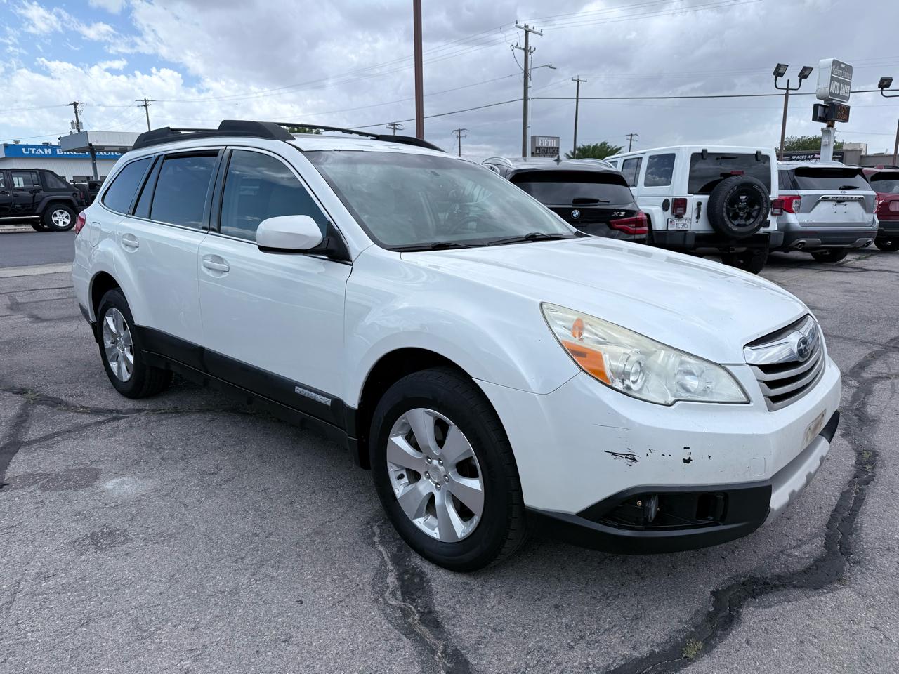 Subaru Outback 4dr Wgn H6 Auto 3.6R Limited Pwr Moon 2011