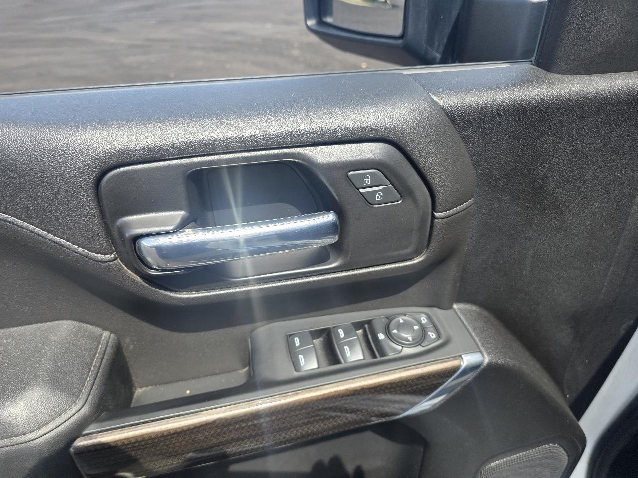 Chevrolet Silverado 3500HD 4WD Crew Cab 159" LT 2023