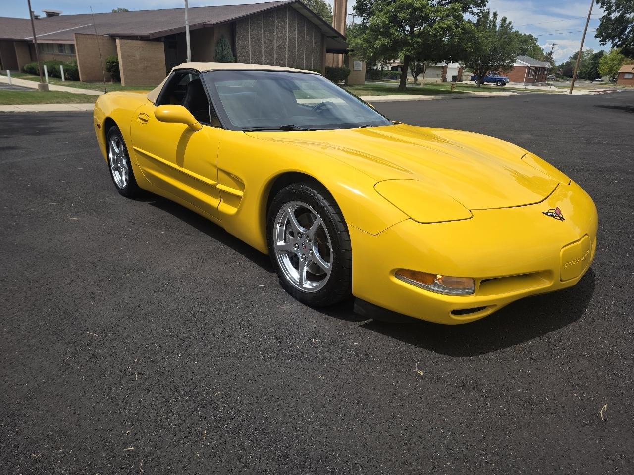 Chevrolet Corvette 2dr Convertible 2002