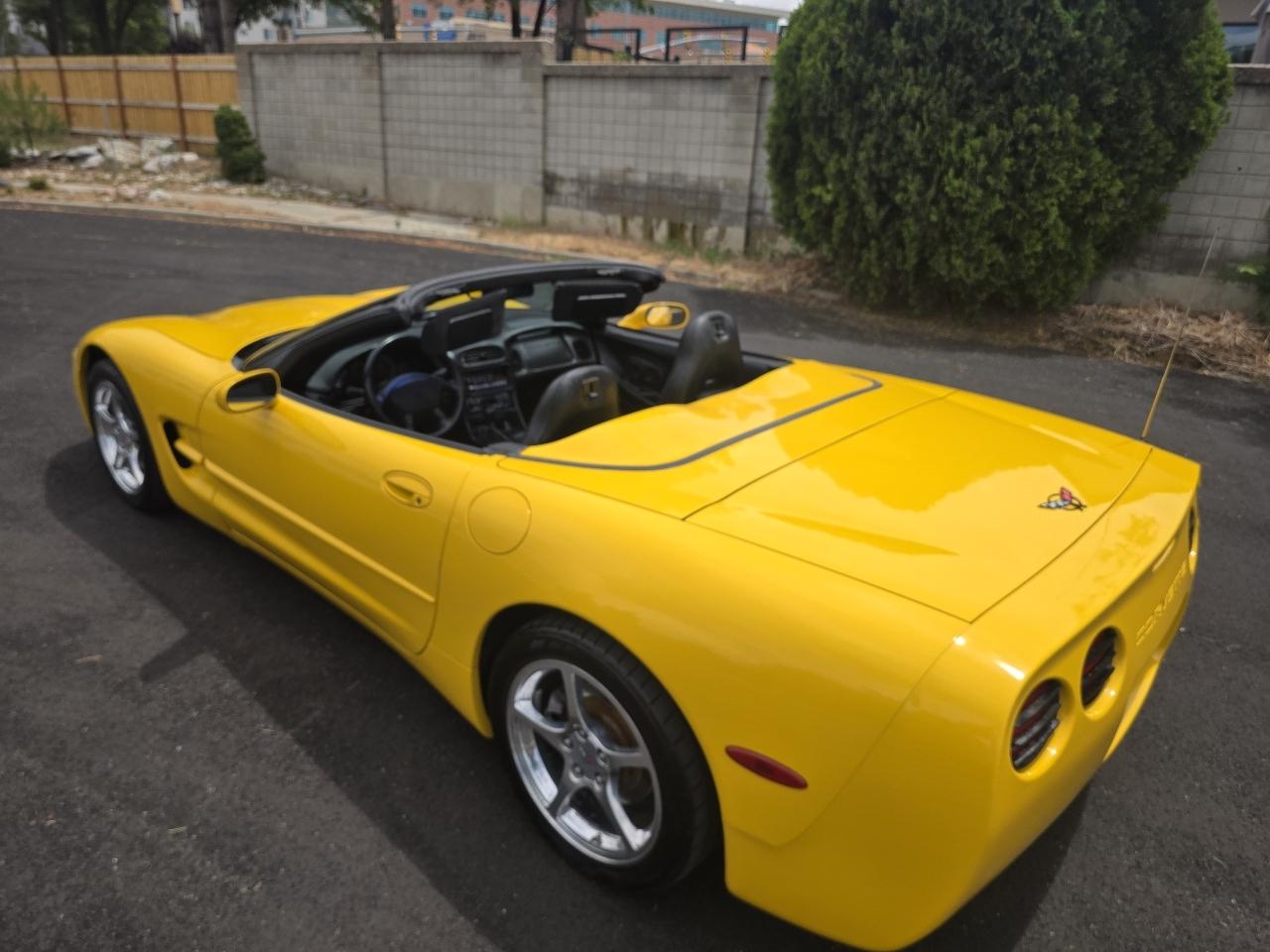 Chevrolet Corvette 2dr Convertible 2002