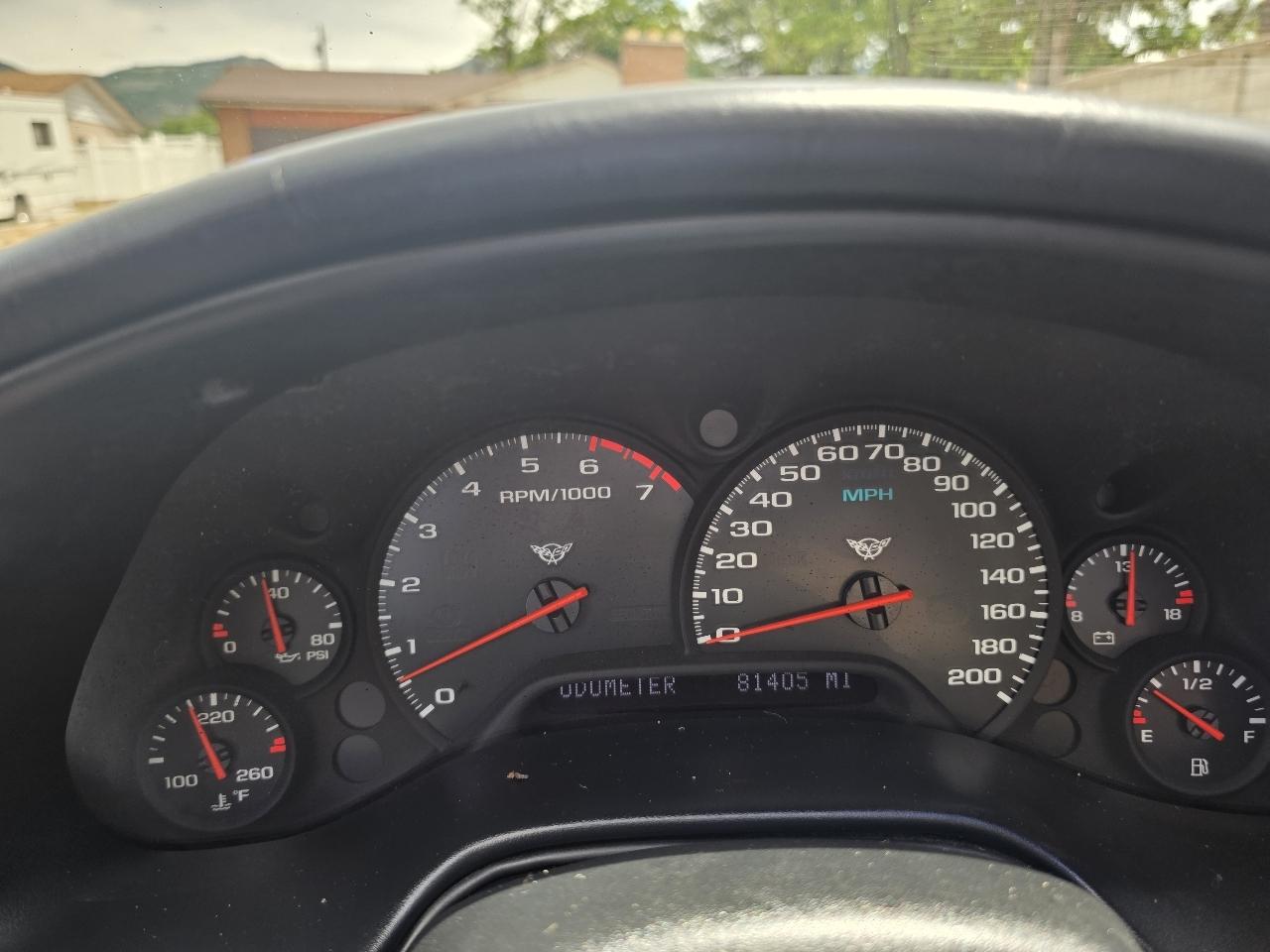 Chevrolet Corvette 2dr Convertible 2002