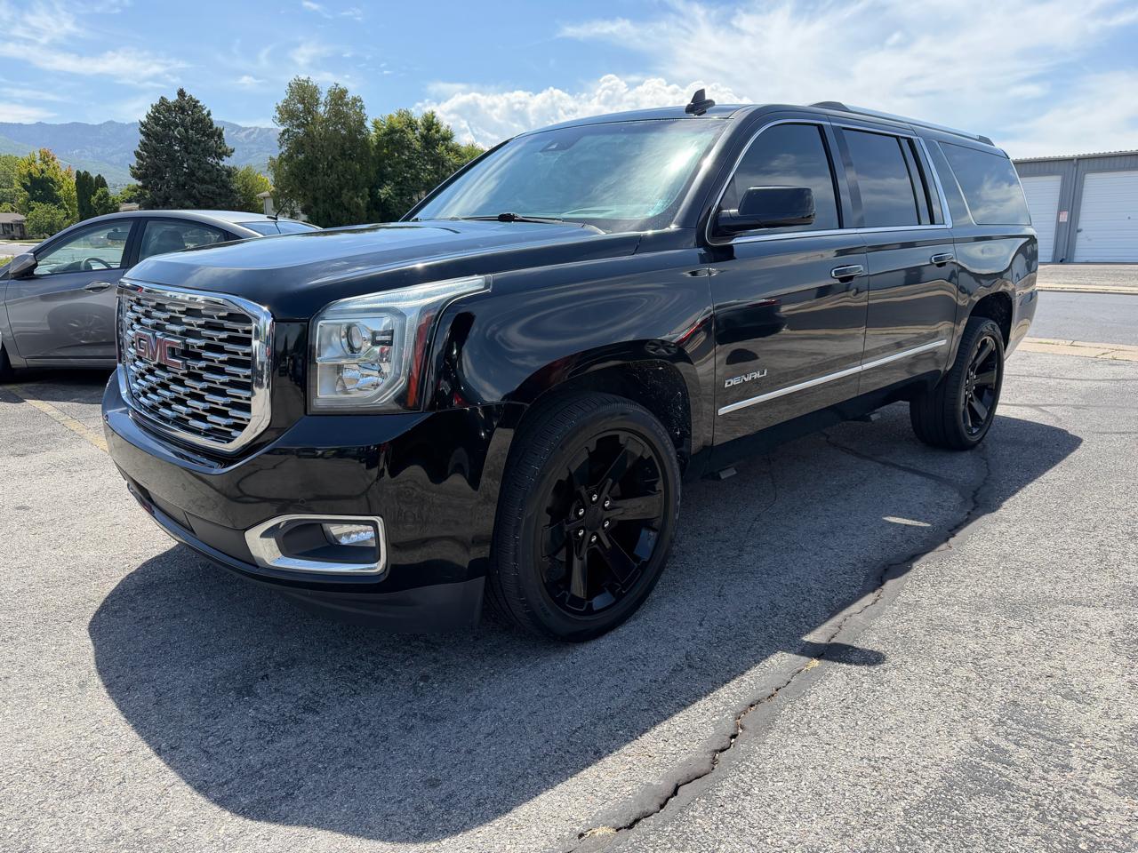 GMC Yukon XL 4WD 4dr Denali 2015