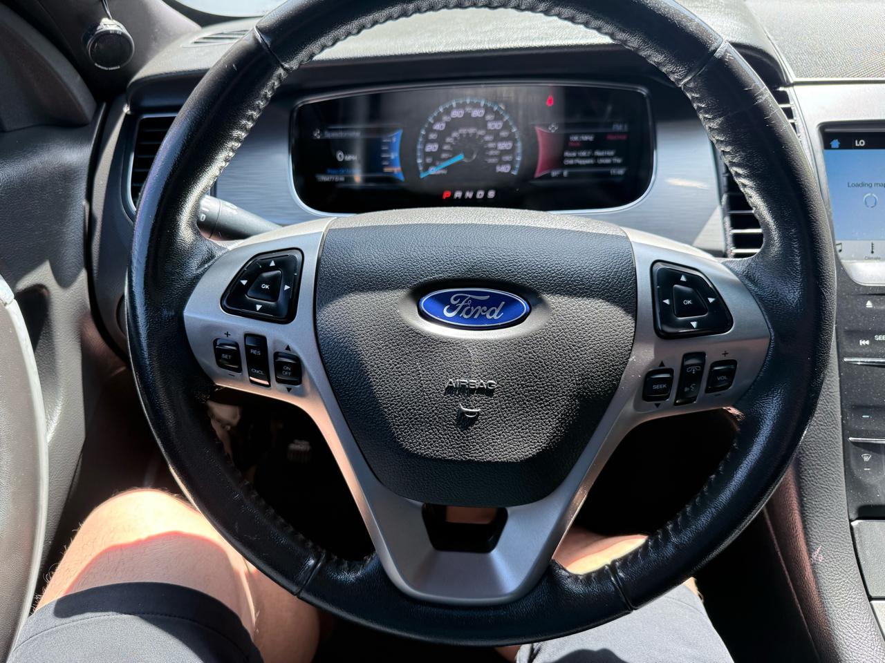 Ford Taurus 4dr Sdn SEL 2018
