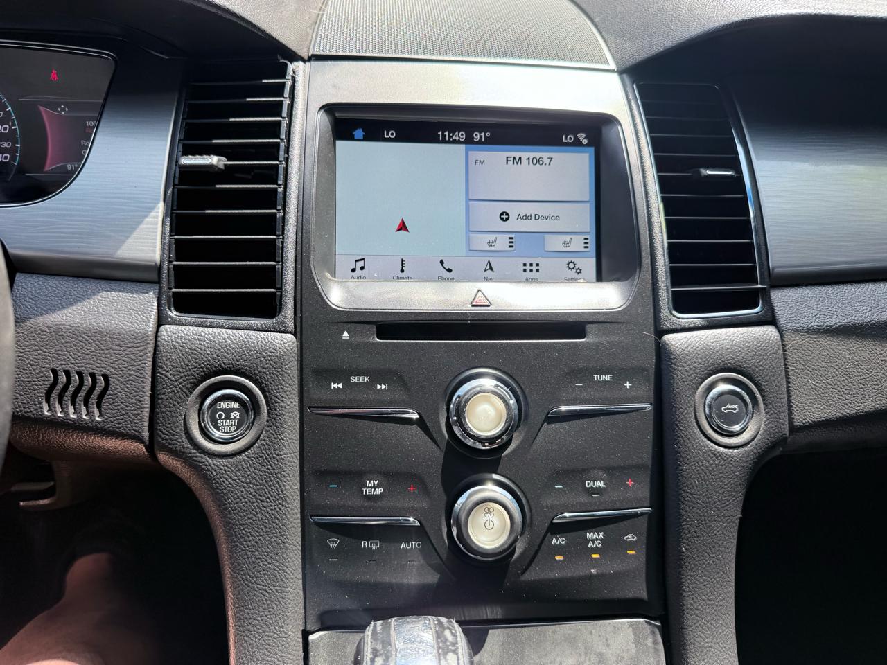 Ford Taurus 4dr Sdn SEL 2018