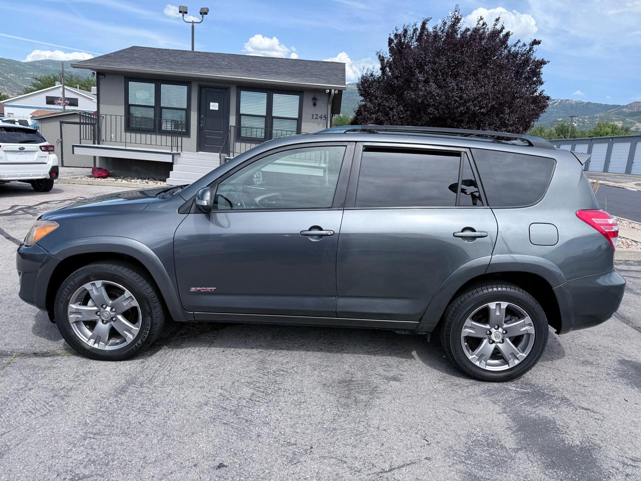 Toyota RAV4 Sport 2011