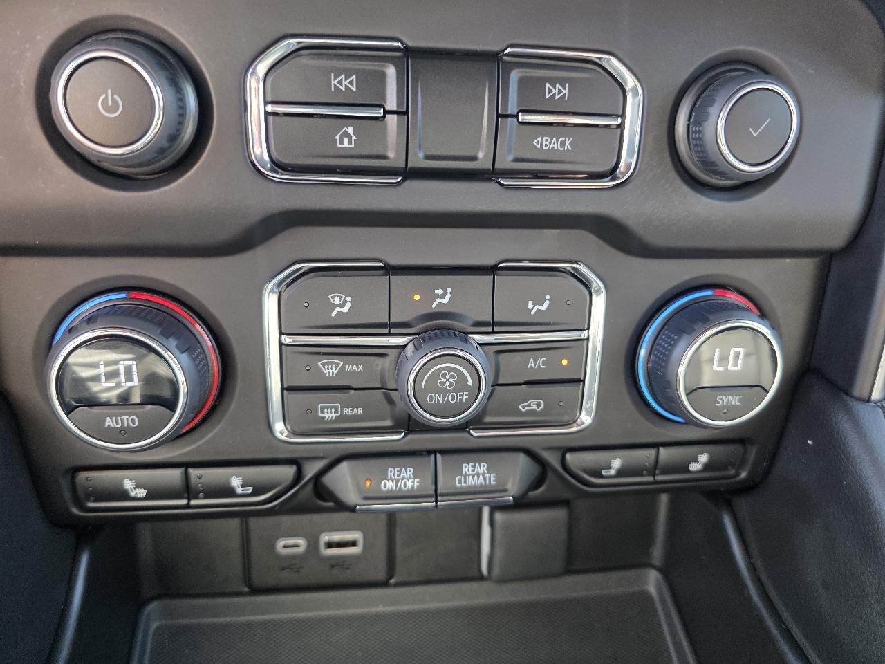 Chevrolet Tahoe 4WD 4dr Z71 2023