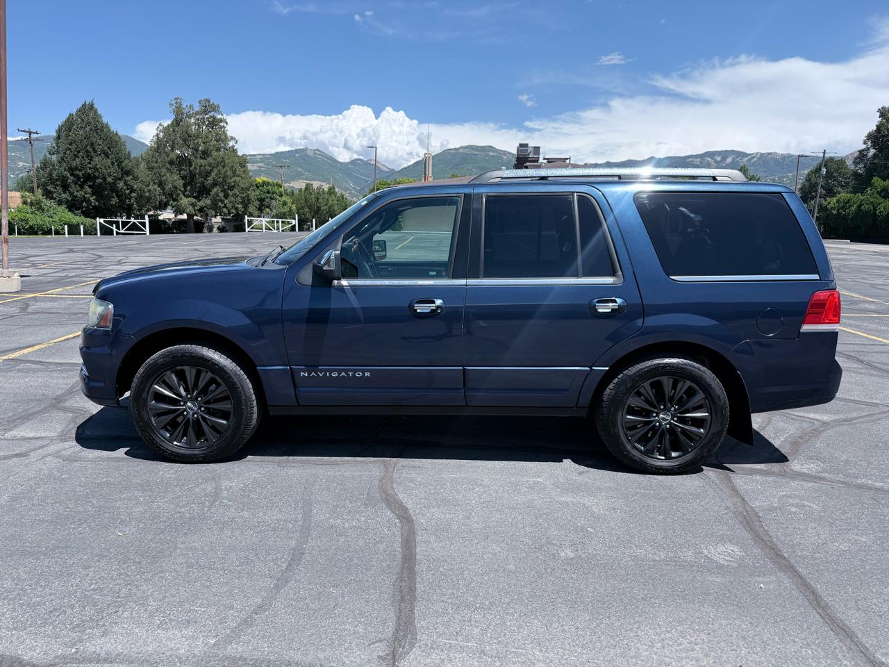 Lincoln Navigator 4WD 4dr 2015