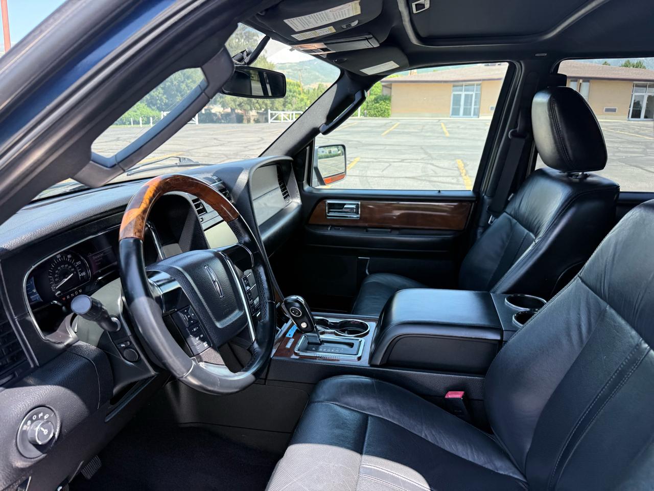 Lincoln Navigator 4WD 4dr 2015