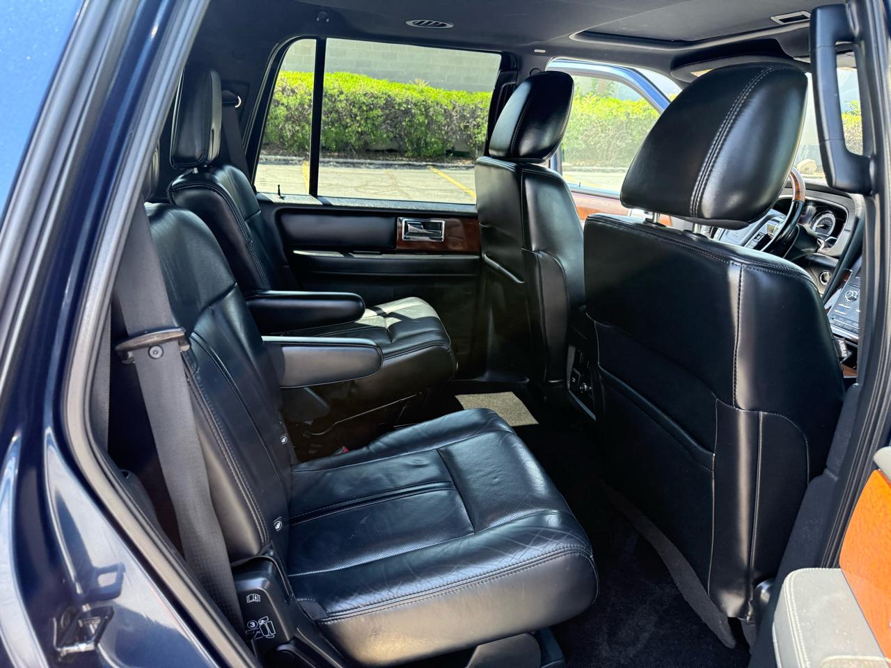 Lincoln Navigator 4WD 4dr 2015